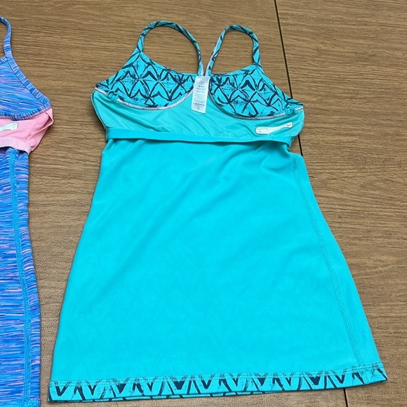Lot of 2 Ivivva Racerback tank tops size 10 - Picture 6 of 8